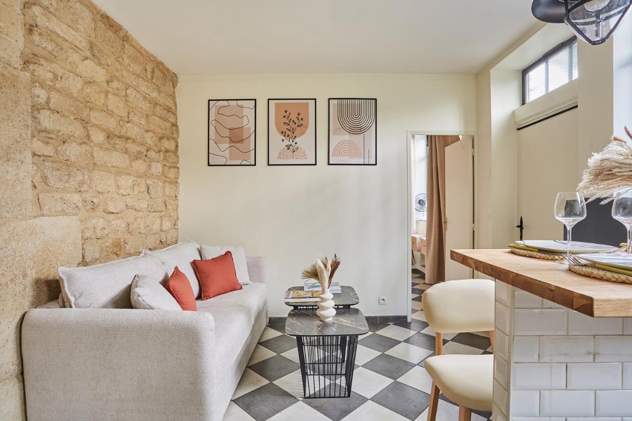 Apartment Center Of Paris By Studio Prestige Exterior photo