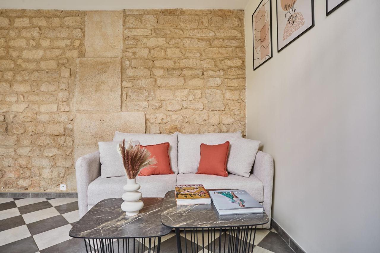 Apartment Center Of Paris By Studio Prestige Exterior photo